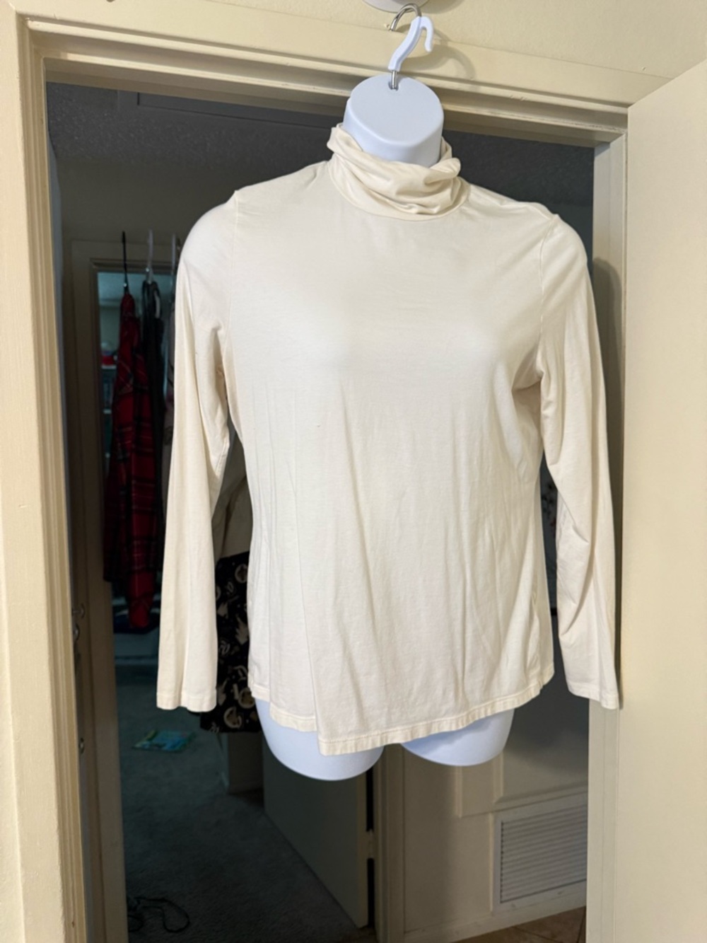 Lands' End Cream Turtleneck Long Sleeve Top
